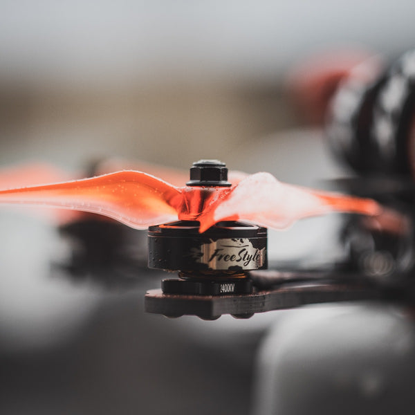 EMAX BUZZ Freestyle Racing BNF 2400kv 4s Frsky